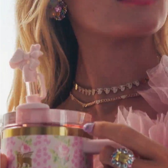 LoveShackFancy x Stanley Water Bottle 40 oz Blooming Heirloom - Picture 5 of 11